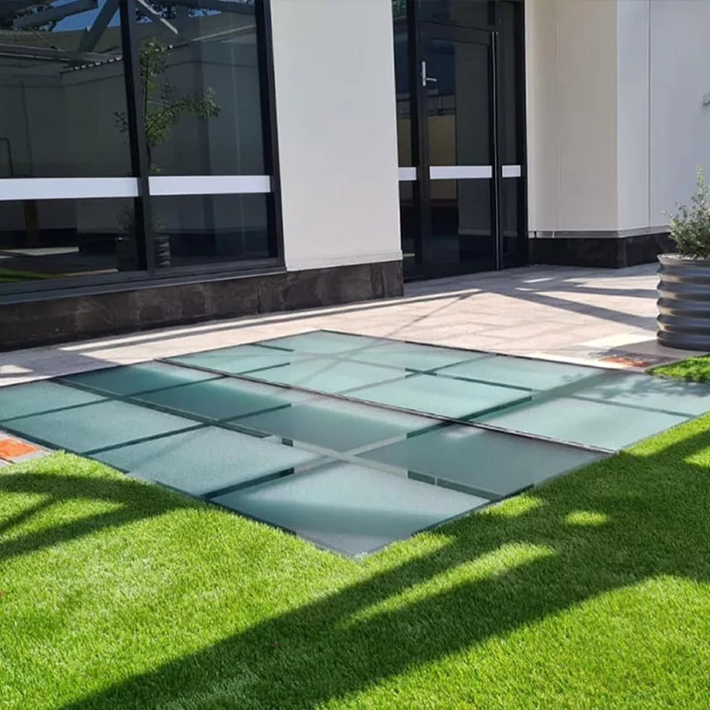 Sécuriser un sol en verre avec Stellmann