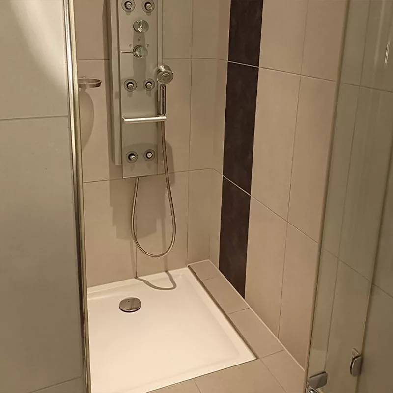 Antidérapant Stellmann appliqué dans le bac de douche